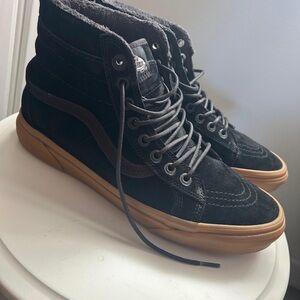 Vans Sk8-Hi MTE 'Black Gum